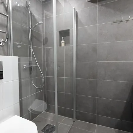 Urban Oasis - Two Bedrooms - Balcony - Nearby Metro Apartment
