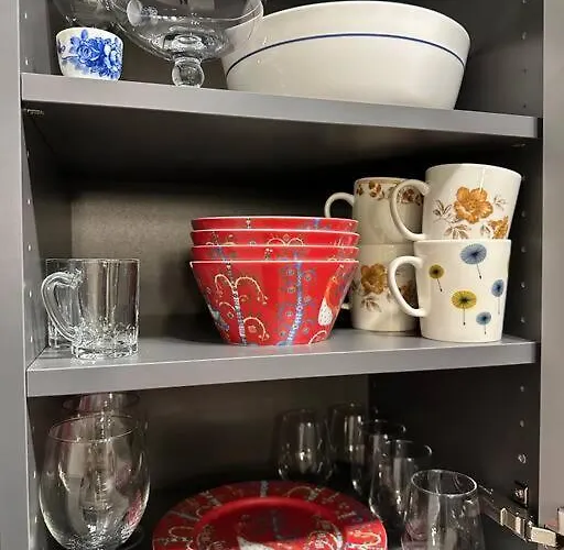 Urban Oasis - Two Bedrooms - Balcony - Nearby Metro Apartmán *